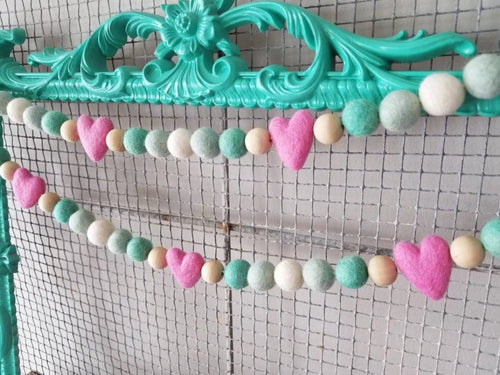 pink heart with mint garland