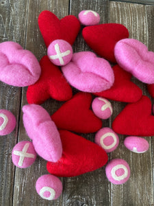 Large felt Lips. Valentines lip decor. Red lips. Ventines accents. Ventines vase filler. 2 pieces