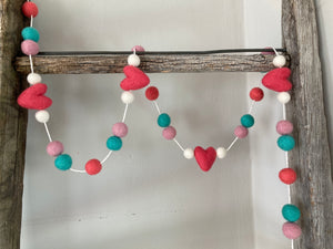 Coral, Turquoise and Pink heart garland. Valentine garland. Felt hearts. 5ft